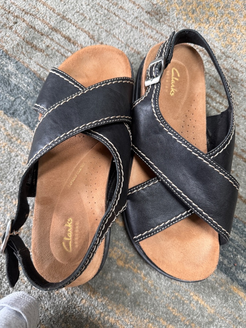 Clarks Women’s Black Leather Comfort Sandals – Size US 9 / EU 40